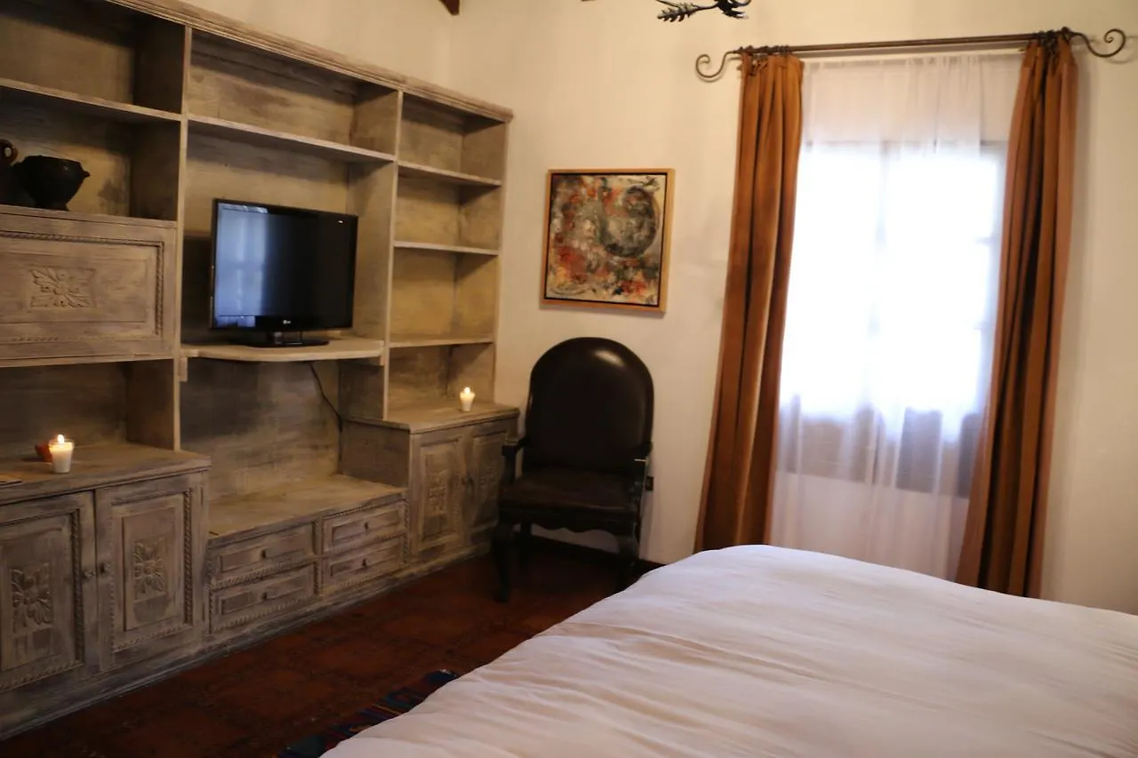 Bed and Breakfast Palo Santo Антигуа-Гватемала
